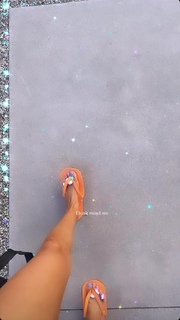 Erin Cummins feet photo 17