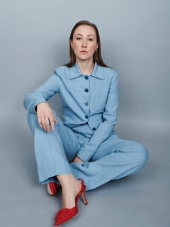 Erin Doherty feet photo 2