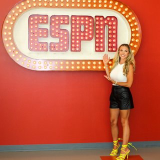 Erin Dolan feet photo 2