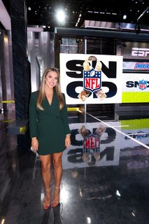 Erin Dolan feet photo 4