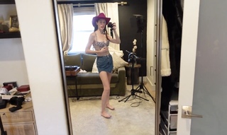 Erin Gilfoy feet photo 9