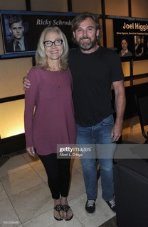 Erin Gray feet photo thumbnail