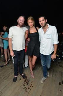 Erin Heatherton feet photo thumbnail