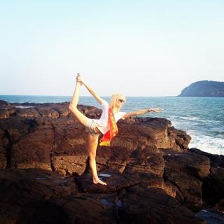 Erin Holland feet photo 14