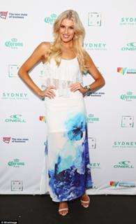 Erin Holland feet photo 7