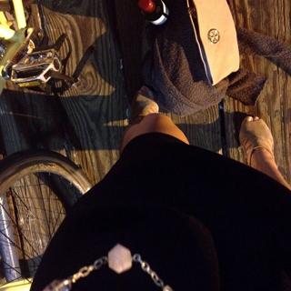 Erin Karpluk feet photo thumbnail