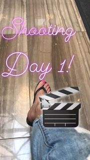 Erin Karpluk feet photo thumbnail