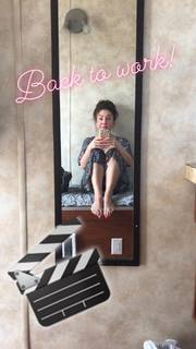 Erin Karpluk feet photo thumbnail