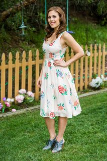 Erin Krakow feet photo 3