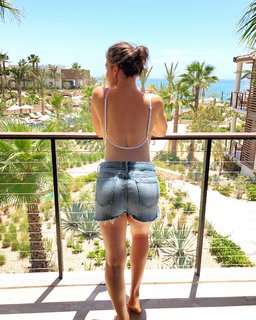 Erin Krakow feet photo 10