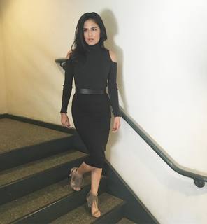 Erin Lim feet photo thumbnail
