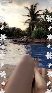 Erin Lim feet photo thumbnail