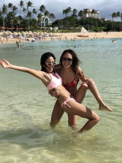 Erin Lim feet photo thumbnail