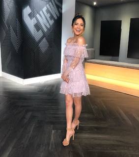 Erin Lim feet photo thumbnail