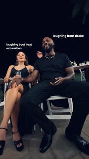 Erin Lim feet photo thumbnail