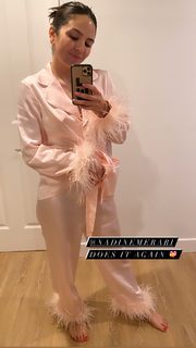 Erin Lim feet photo thumbnail