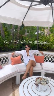 Erin Lim feet photo thumbnail