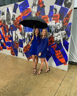 Erin Lim feet photo thumbnail