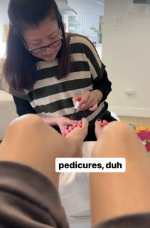 Erin Lim feet photo thumbnail