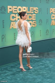 Erin Lim feet photo thumbnail