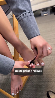 Erin Lim feet photo thumbnail