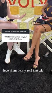 Erin Lim feet photo thumbnail