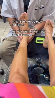 Erin Lim feet photo thumbnail