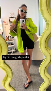 Erin Lim feet photo thumbnail