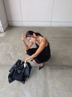 Erin Lim feet photo thumbnail