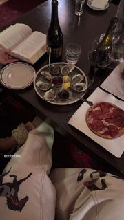 Erin Lim feet photo thumbnail