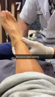 Erin Lim feet photo thumbnail