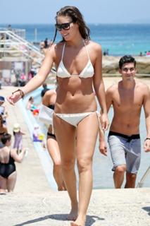 Erin McNaught feet photo 7