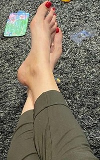 Erin Molan feet photo 12