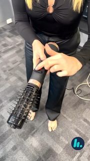 Erin Molan feet photo 5