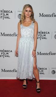 Erin Moriarty feet photo thumbnail