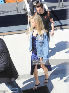 Erin Moriarty feet photo thumbnail