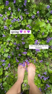 Erin Moriarty feet photo thumbnail