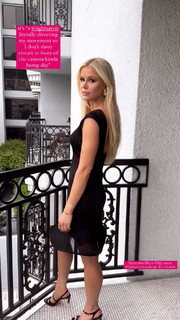Erin Moriarty feet photo thumbnail