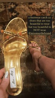 Erin Moriarty feet photo thumbnail