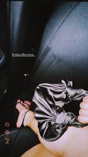 Erin Moriarty feet photo thumbnail