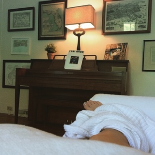 Erin Napier feet photo 14