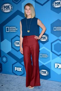 Erin Richards feet photo thumbnail