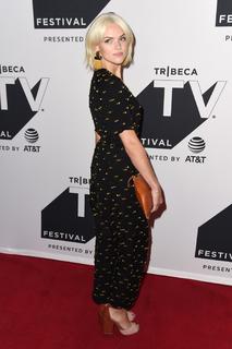 Erin Richards feet photo thumbnail