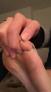 Erin Richards feet photo thumbnail