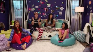 Erin Robinson feet photo 11