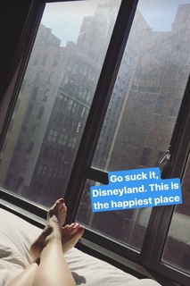 Erin Robinson feet photo 20
