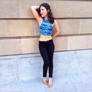 Erin Sanders feet photo thumbnail