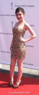 Erin Sanders feet photo thumbnail