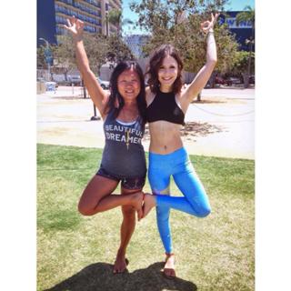 Erin Sanders feet photo thumbnail