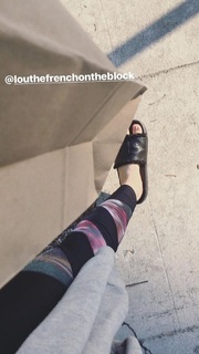 Erin Sanders feet photo thumbnail